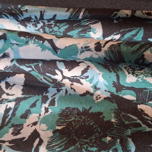 Size 4x set. Includes scarf. Connected top to cardigan. Beautiful super soft - Picture 6 of 8